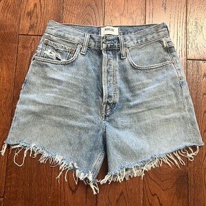 Agolde size 26 Riley shorts Aritzia